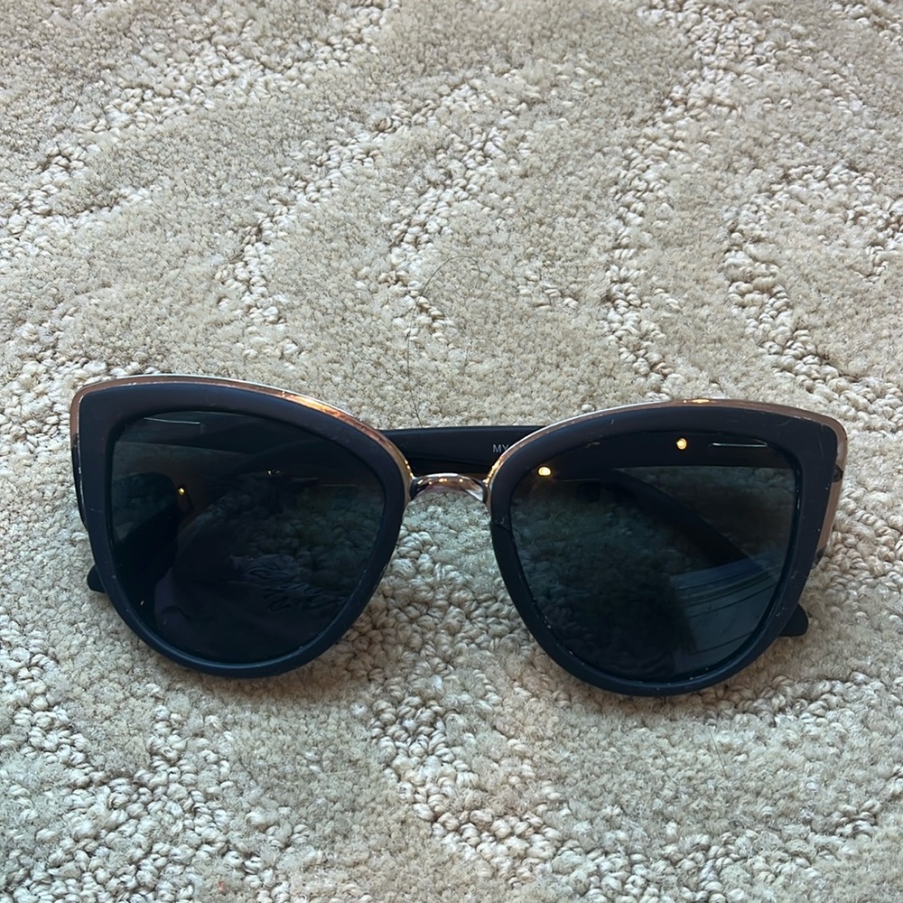 Quay sunglasses